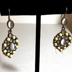 3 for $20. Bundle any 3 items priced $15 and under and get them for $20🛍️🛍️🛍️